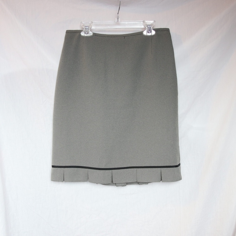 Stylish Grey Skirt